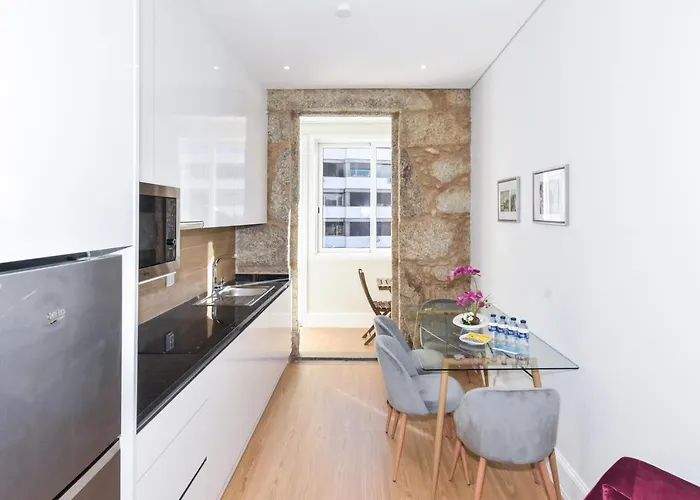 Fontinha Square By Hosts Lägenhet *