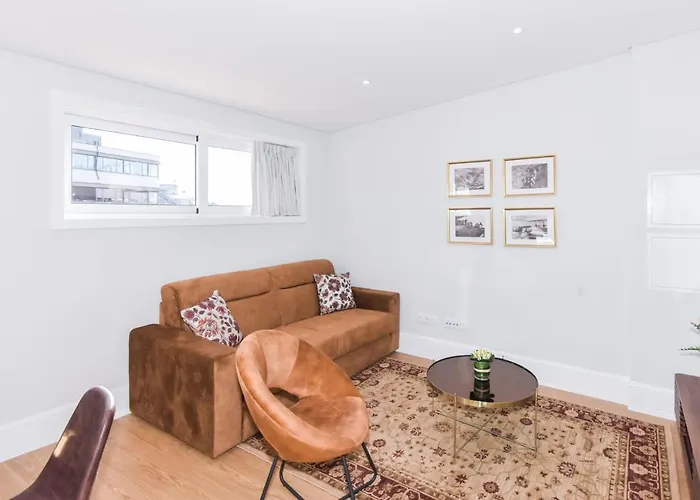 Fontinha Square By Hosts