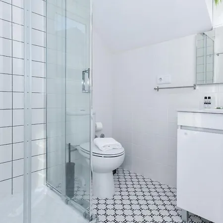 Fontinha Square By Hosts Apartment Porto