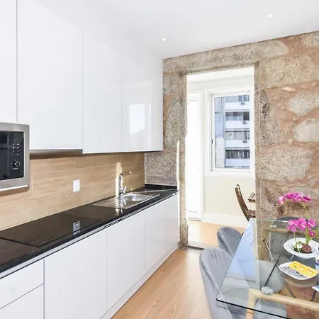 Fontinha Square By Hosts Apartment Porto
