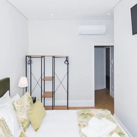 Fontinha Square By Hosts Apartment *