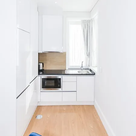Apartment Fontinha Square By Hosts